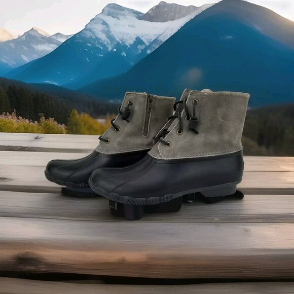 Sperry Shoes - ✅Sperry Saltwater Black Grey Duck Leather Boots Women's 9.5 Winter Work Wear